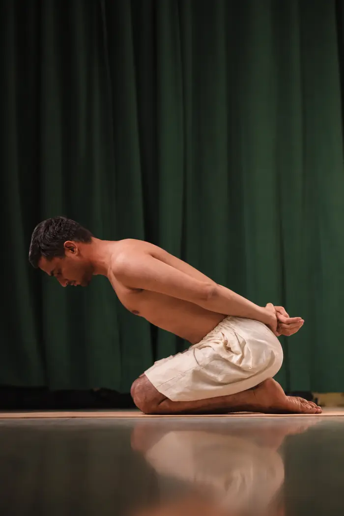साँस के इस पड़ाव पर शरीर की स्थिति।